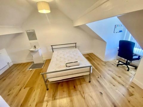 Saint Helen's Road, Swansea, Swansea SA1