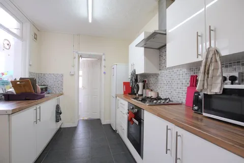 Harriet Street, Cardiff CF24 – pohled 5