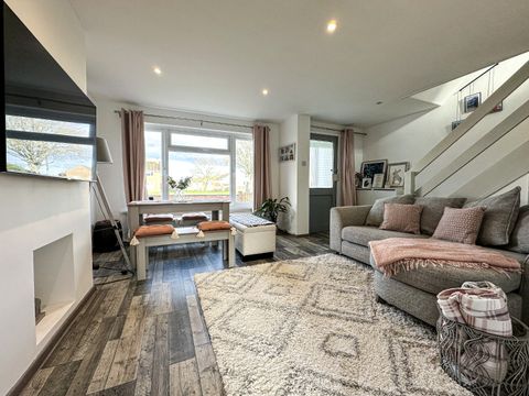 House in Bristol, St Giles, Hengrove - More