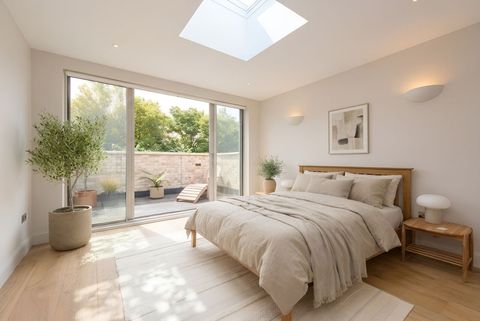 Blythwood Road, Crouch End, London N4, New home