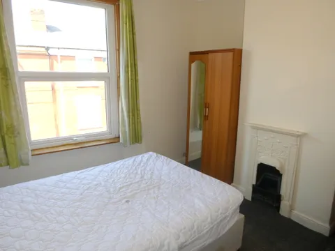 House in Manchester, Fallowfield Triangle, Fallowfield