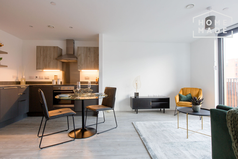 Vox, Trentham Street M15