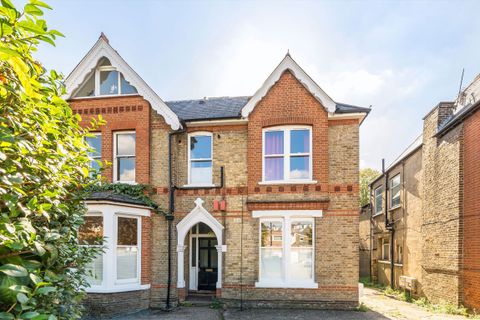 Madeley Road, Ealing W5