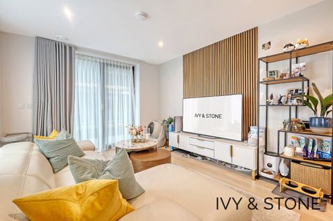 4 Clipper Street, London, Greater London E16