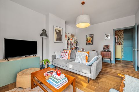 Crofts House, Teale Street E2
