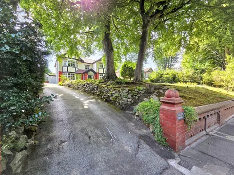 House in Salford, Greater Manchester - View 5
