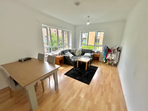 Apartment in Milton Keynes MK9, Central Milton Keynes - View 5
