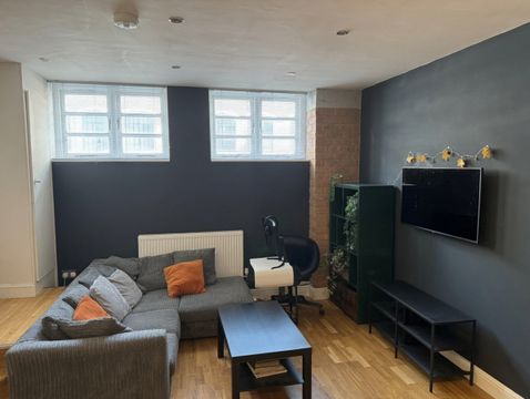 Pembeton, Warstone Lane, Birmingham B18