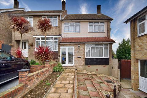 William Close, Romford RM5, 3 bed end terrace house for sale, £450,000 ...