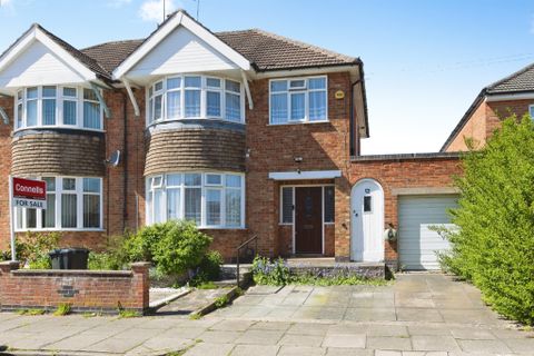 Frinton Avenue, Leicester LE5
