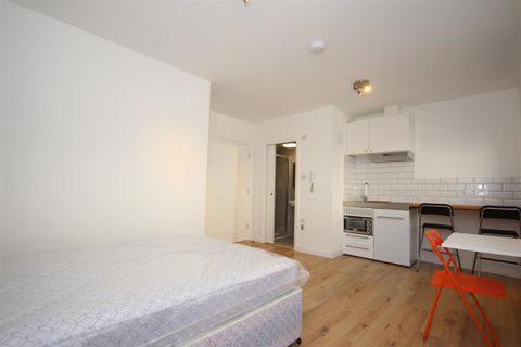 High Street, London, 4 NW10