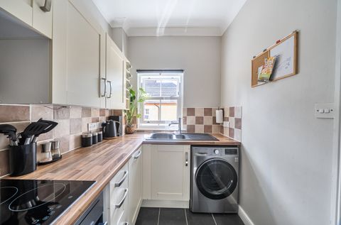 Apartment in Southampton - More