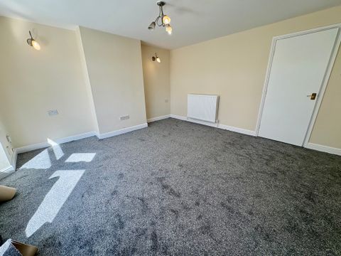 House in Nottingham NG11 - More