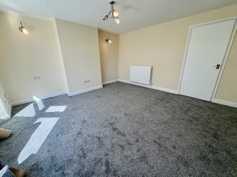 House in Nottingham NG11 - View 5
