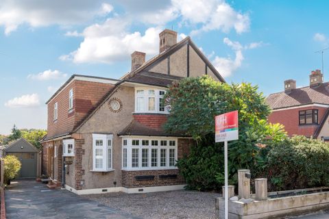 Courtfield Rise, West Wickham BR4