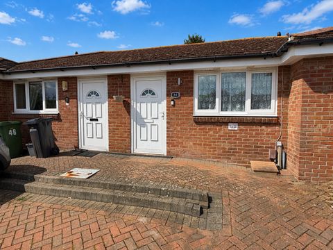 Collington Crescent, Paulsgrove PO6
