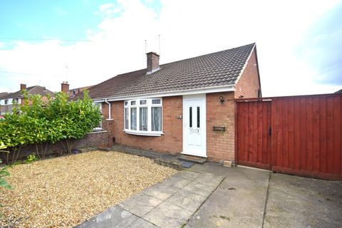 2 Bed Semi detached Bungalow For Sale In 55 Woodland Avenue Barton 2-bed-semi-detached-bungalow-for-sale-in-55-woodland-avenue-barton