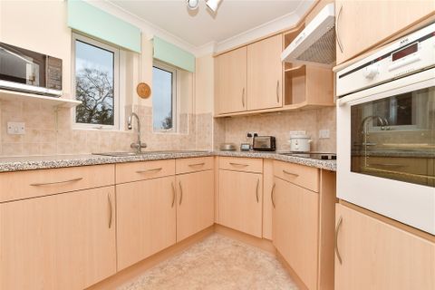 Kingston Road, Epsom, Surrey KT19