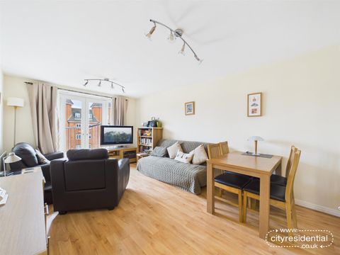Apartment in Liverpool, Toxteth - View 2