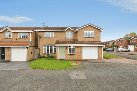 Raglan Avenue, Perton Wolverhampton, Staffordshire WV6