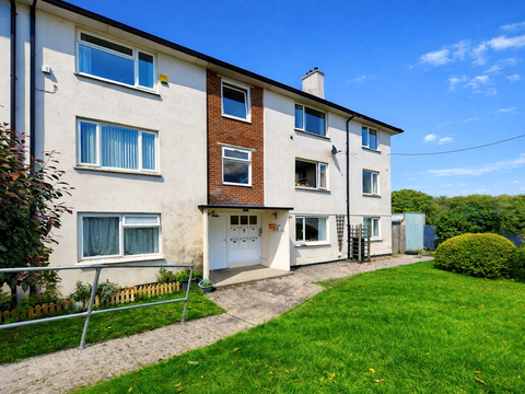 Fegen Road, Barne Barton PL5