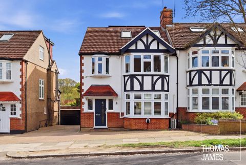 Park View, London N21