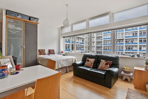 Metro Central Heights. Newington Causeway, London SE1, Studio to rent