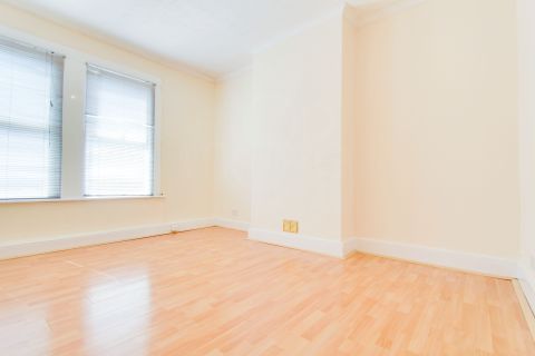 Elmers End Road, Beckenham BR3