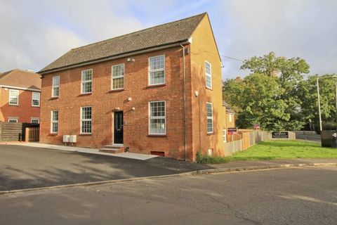 Ducks Hill Road, Northwood HA6