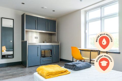 Apartment in Bristol, City Centre - View 2