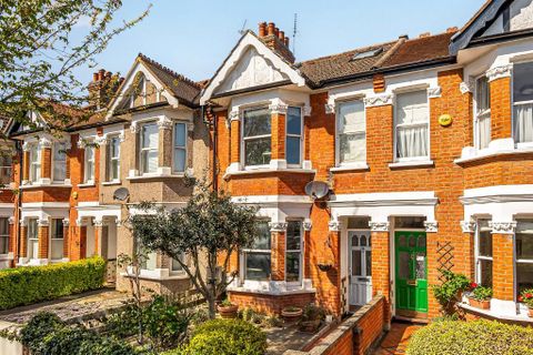 Altenburg Avenue, Ealing, London W13