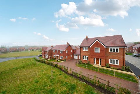 4 bed detached house for sale in Springett Close, Thakeham RH20, £ ...