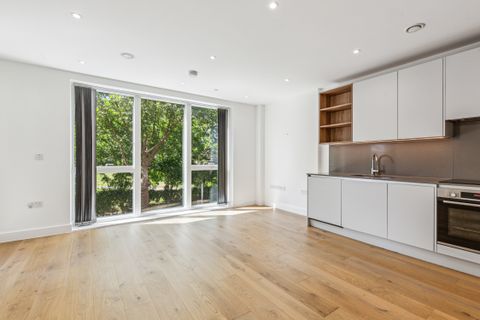 Third Avenue, London W10