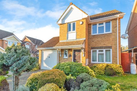 House in Milton Keynes, Old Farm Park - View 2