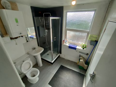 Ladbroke Grove, North Kensington W10, Room to rent