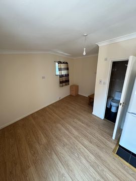 Denzil Avenue, Newtown SO14 - View 2