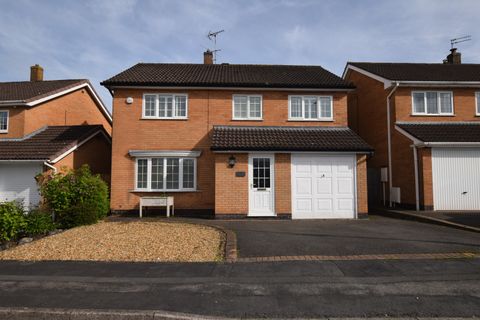 Farmers Close, Glenfield, Leicestershire LE3