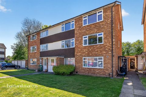 Millside, Carshalton SM5