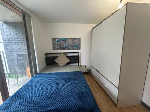 Raven Row, London E1, Room to rent