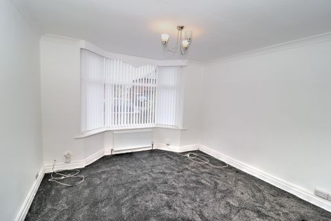 Scott Road, Manchester M43 – další
