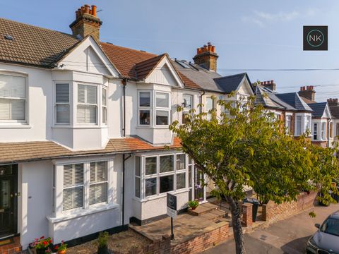 Ingatestone Road, Woodford Green, Essex IG8