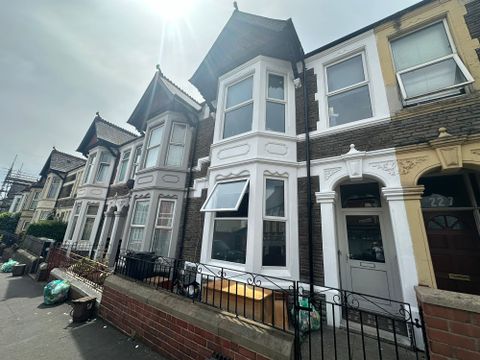 House in Cardiff, Plasnewydd, Roath - View 2