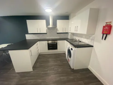 Apartment in Liverpool, Everton - View 5