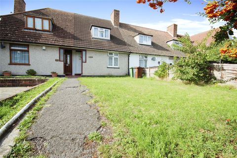 House in Essex RM10 - View 2