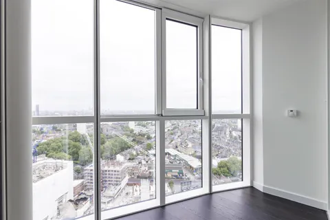 Sky Gardens, 155 Wandsworth Road, Nine Elms, London SW8 - View 5