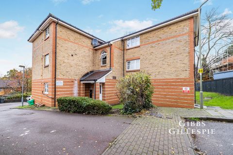Firethorn Close, Edgware HA8