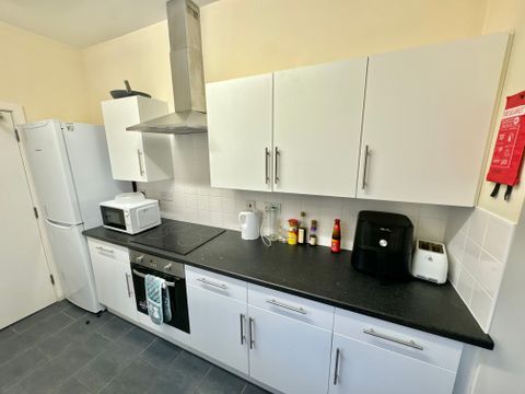 Newcombe Road, Coventry CV5, Room to rent