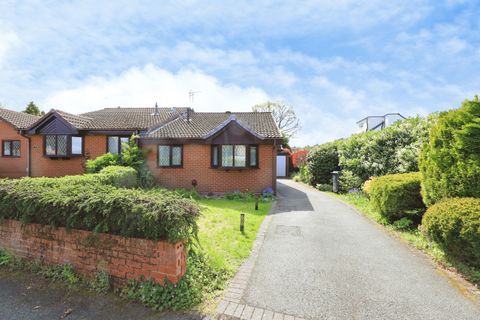 Glendale Close, Wolverhampton, West Midlands WV3