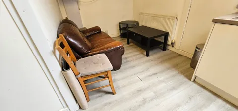 Apartment in Manchester, Rusholme, Greater Manchester - View 5