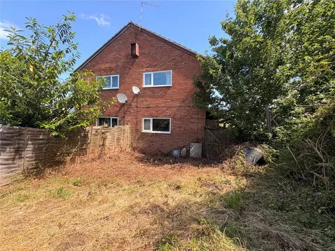 House in Daventry, Headlands - View 5